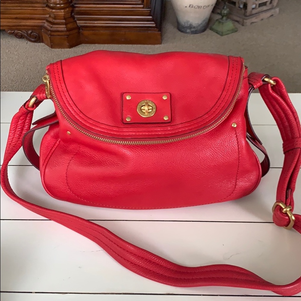 MARC BY MARC JACOBS Q RED LEATHER CROSSBODY